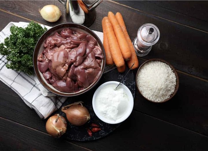 Mẹo nấu cháo gan gà giúp bé tăng cân đều mà không nóng trong