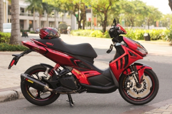 Nên mua Honda Air Blade hay Yamaha Nouvo LX - PHONG THỦY
