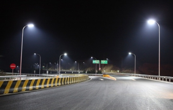 Khả năng chiếu sáng đường phố tốt của đèn pha Led - PHONG THỦY